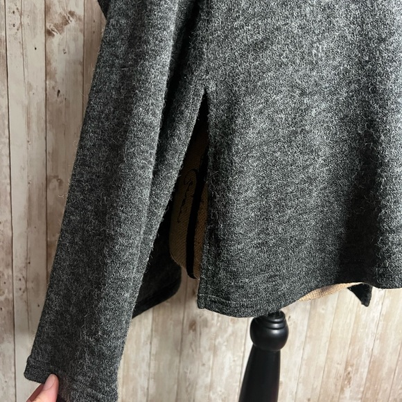 🆕 Sympli Black and Grey Knit Sweater - Picture 3 of 7